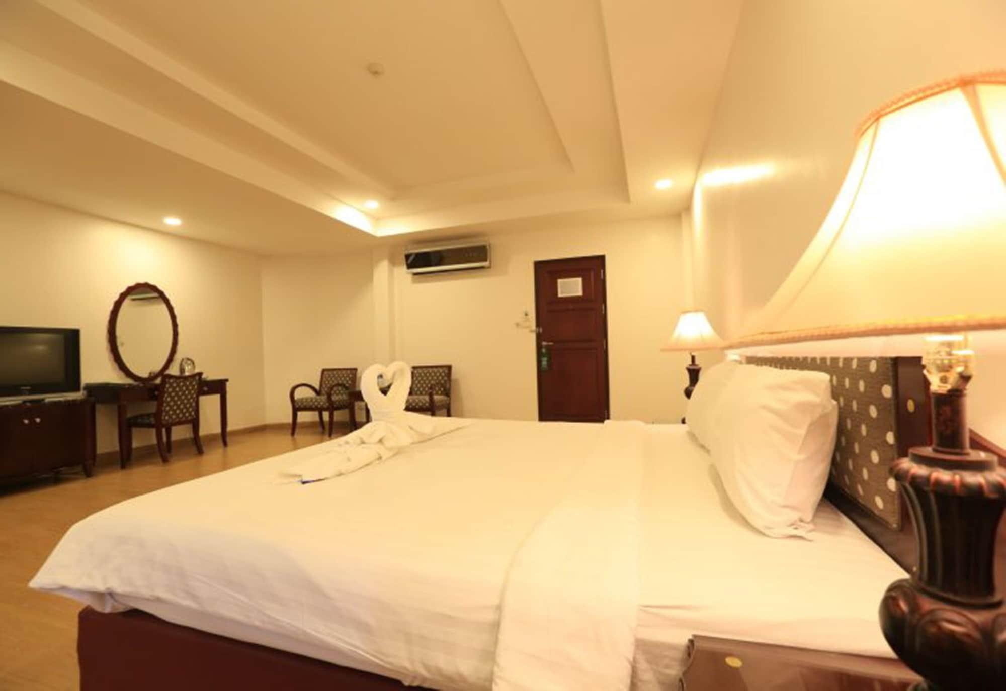 Pattaya Hiso Hotel מראה חיצוני תמונה