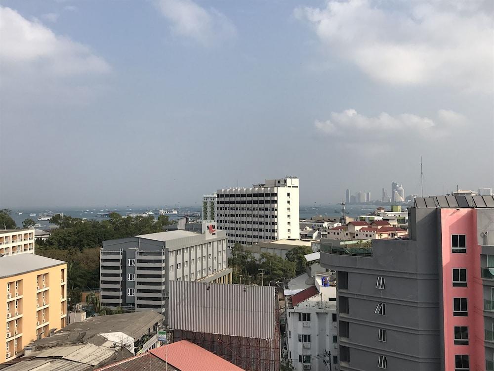 Pattaya Hiso Hotel מראה חיצוני תמונה