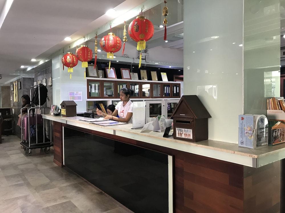 Pattaya Hiso Hotel מראה חיצוני תמונה