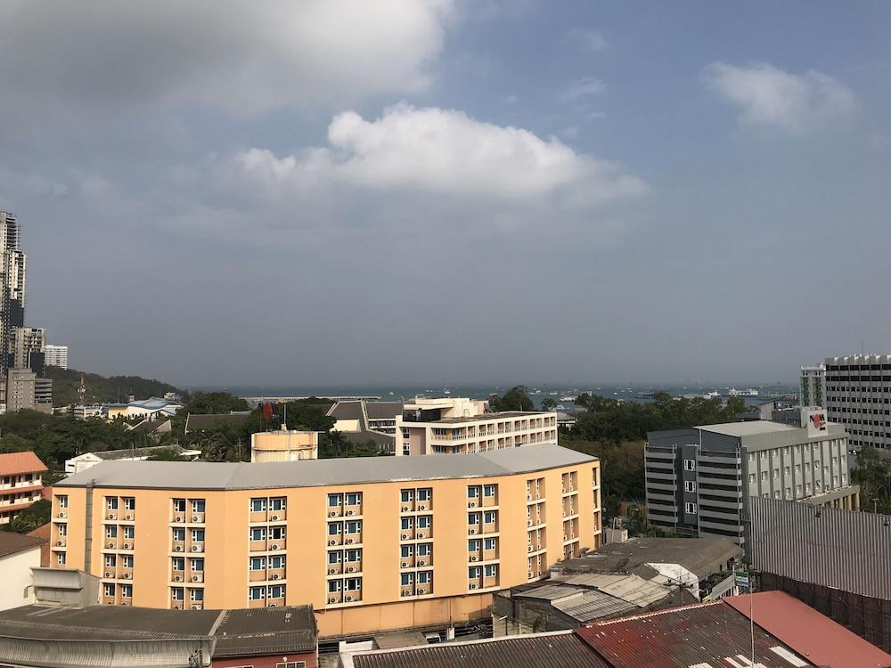 Pattaya Hiso Hotel מראה חיצוני תמונה