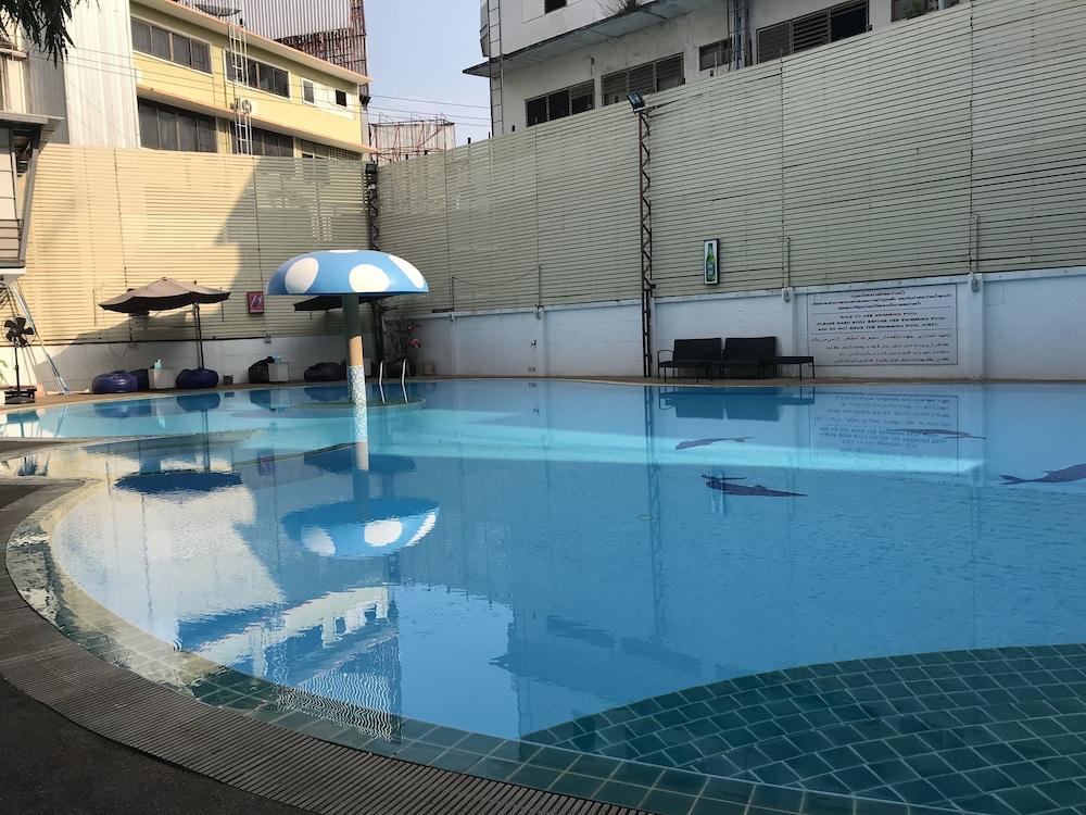Pattaya Hiso Hotel מראה חיצוני תמונה